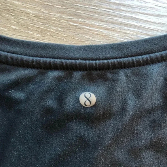 Layer 8 Black Athletic Long Sleeve Shirt With Thumb Holes Size Medium - Picture 11 of 11